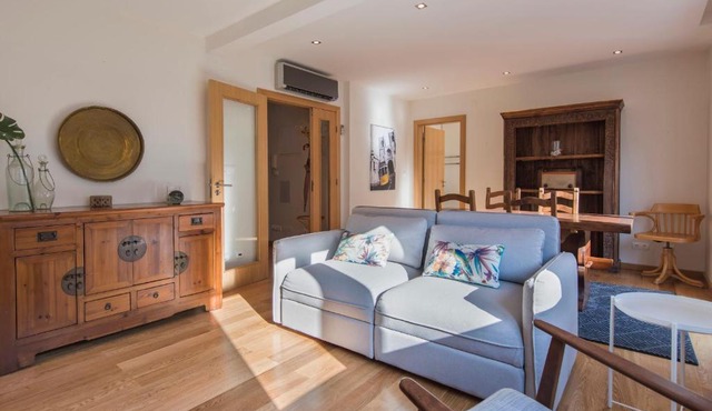 Belem 2BR with Balcony & City Views by LovelyStay