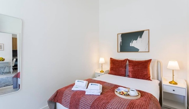 Bright Flat | Romantic Escape by HostWise in Porto