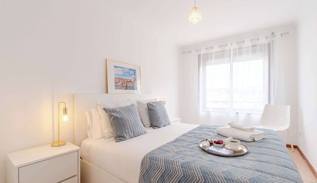 Bright & Spacious Flat with Balcony by HostWise in Matosinhos