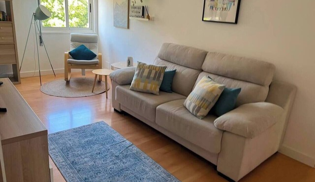 Carnide Cozy Apartment 3BR Lisbon - Metro-Colombo-Hospital - Wi-Fi in Lisboa