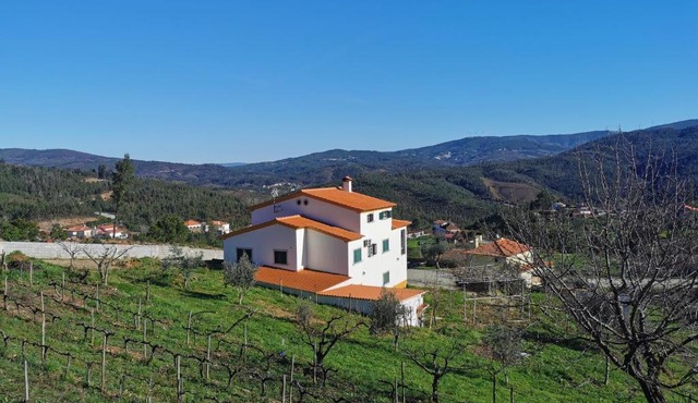 Casa Colina Troviscainho