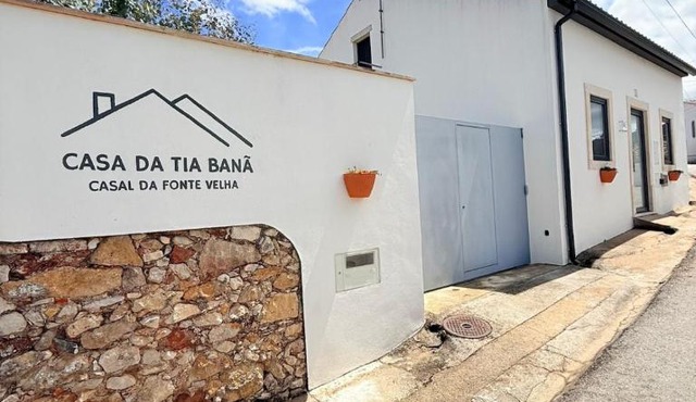 Casa da Tia Banã, Fonte Velha, Juncal