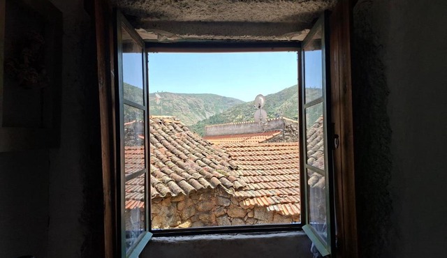 Casa de Aldeia Vale do Mondego in Guarda