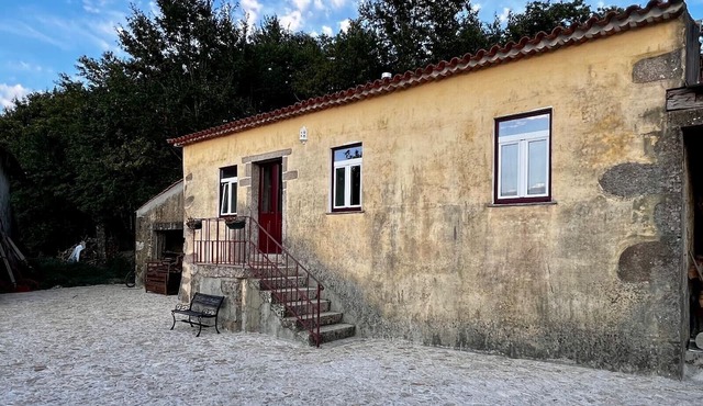 Casa do Caseiro: Mountain View, Wi-Fi & Air Conditioning in Sandiães