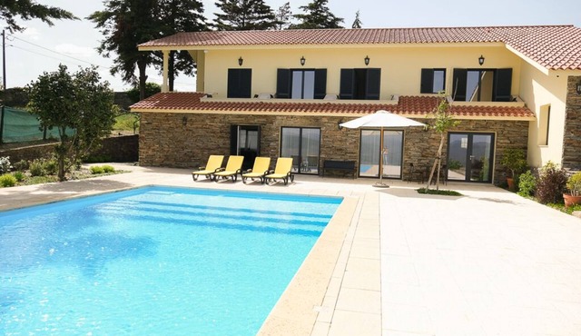 Casa do Paço | Private Villa with Views of the Douro River in Fontelas