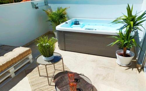 Casa Lusitano Villa com Jaccuzi