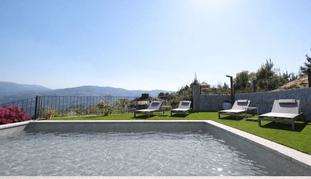 Casa Roca do Touro: Mountain View, Wi-Fi & Air Conditioning in Cabril