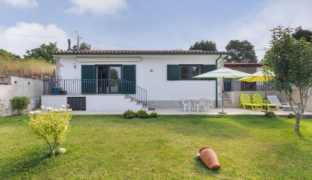 Casa S João – Rustic House by River, Sea, and Mountains