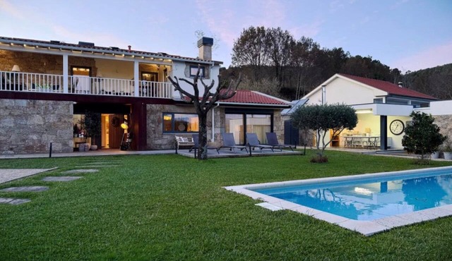 Casa Tarrio: Your Retreat in the Heart of Minho in Gondiães