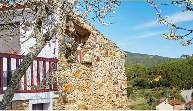 Casas da Encosta in Proenca-a-Nova