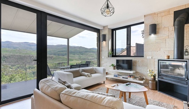 Casas das Olas 5 - Großartige Aussicht, 2 Pools, idealer Ort zum Entspannen und by Interhome