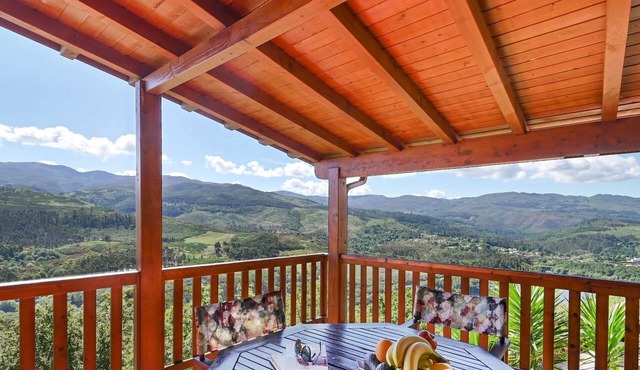 Casas das Olas 1 - Großartige Aussicht, 2 Pools, idealer Ort zum Entspannen und by Interhome