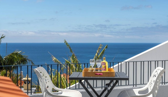 Casinha Azul – 2 Bedroom with Sea View in Funchal