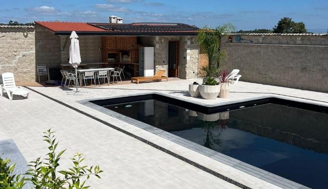 Casinha das Bonecas 2 - V3 com Piscina Privada in Anadia