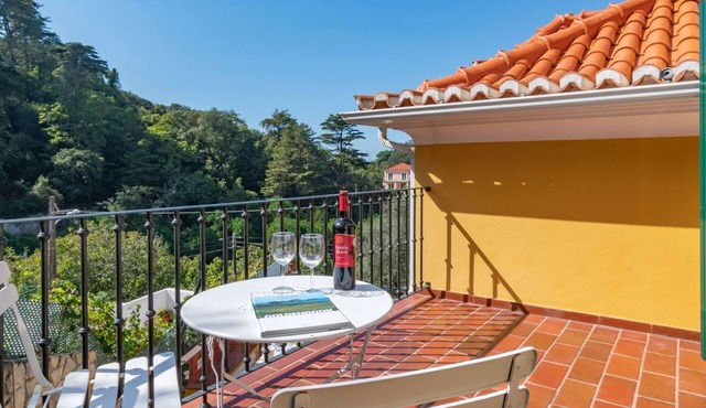 Cazal da Saúde Suite with Pool by LovelyStay in Sintra