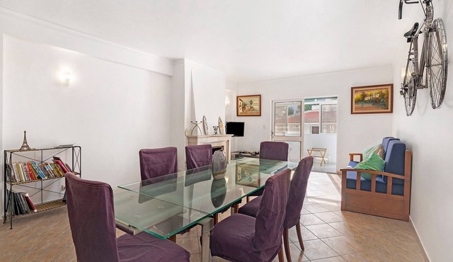 Central Albufeira Vacation Flat with Shared Pool in Albufeira