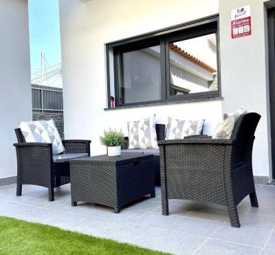 Charming House with Garden in Quinta do Conde, Air Conditioning