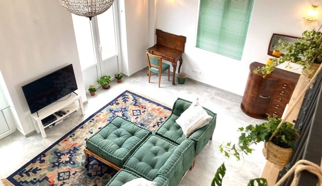Charming Riverfront Loft | Beach, Riviera & Town in Setúbal