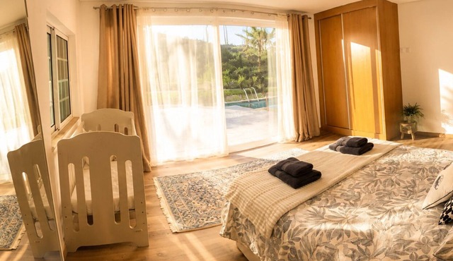 Charming room 4 metres from the pool, guaranteed relaxation!
