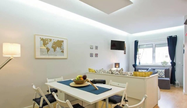 Charmy Sunny Duplex | City Center by HostWise in Porto
