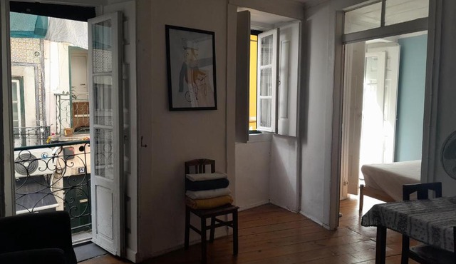 Chiado/Carmo Small Artist Lodge