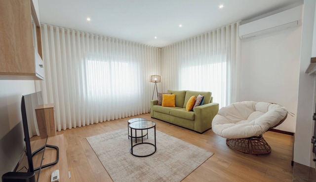 City Center Grand Apartment by Vacationy in Porto