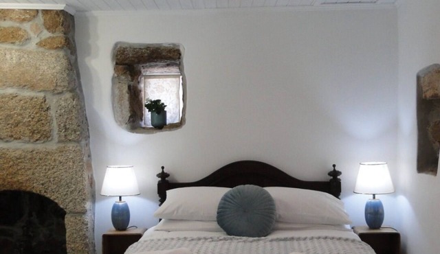 Cosy Stone Cottage in a Beautiful Medieval Village overlooking the Coa Valley