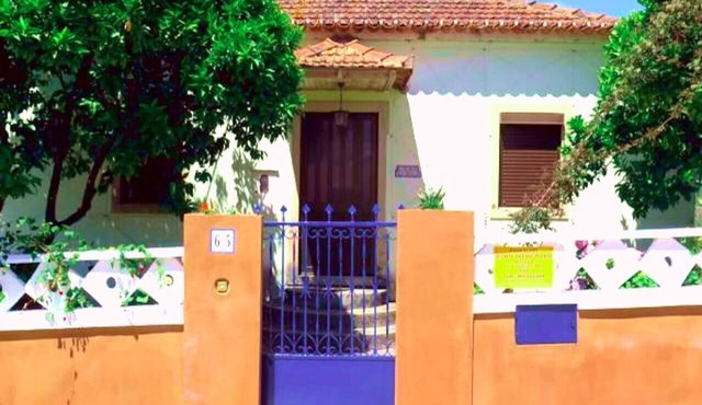 Cottage - Sleeps 6 - Parking - Garden