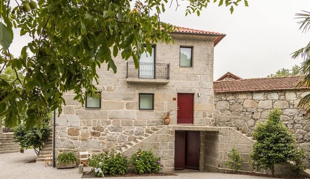 Country house. 3 bedrooms. Inserted in "organic farm" 7 ha. Casas do Ermo in Fafe