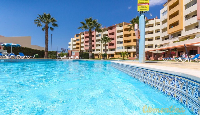 Cozy Clementina Apartment In Central Albufeira, Close To Old Town in Albufeira