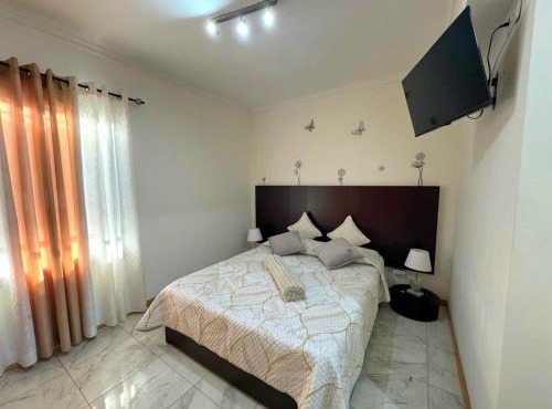 Cozy Ensuite Room Near Funchal Center WiFi