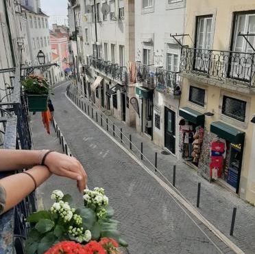 Crooked House Alfama