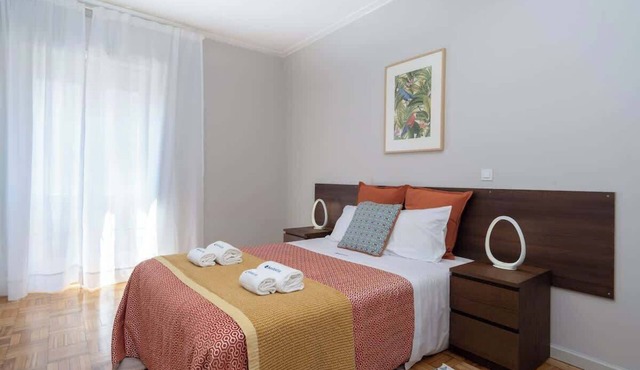 Deluxe Bright Flats by HostWise in Porto