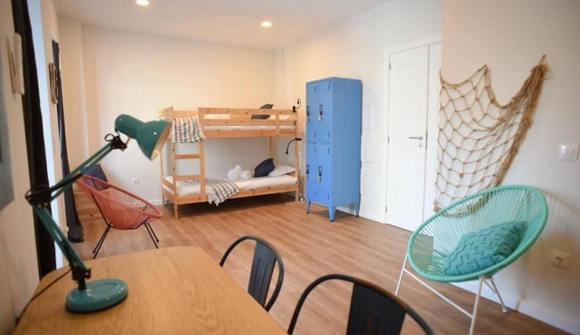 Dock - Mixed-Gender Dormitory with 4 Beds in Horta