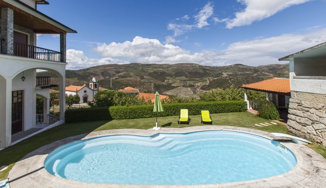 Douro House Loft - Casa com Piscina