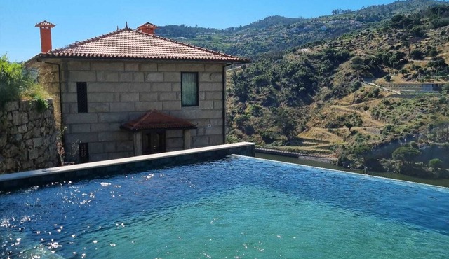Douro Sky Valley - Private Pool Villa