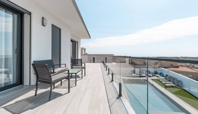 Dream Villa - w/Ocean View and Private Swimming Pool