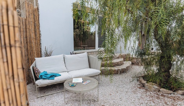 Dreamy Garden Cottage with Natural Pond in Algarve