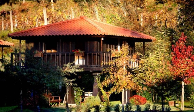 Ecorturismo Casa Espigueiro P Nacional Peneda Geres in Arcos de Valdevez