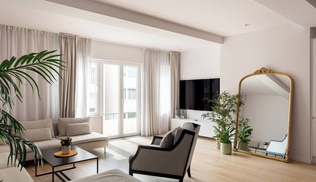 Elegant Luxury Residence in Prime Lisbon with AC in Lisbon