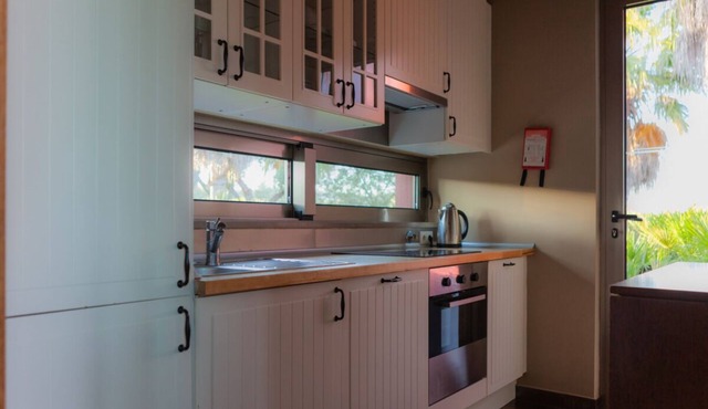 Explore More of Montargil! Full Kitchen, Private Pool, Pets are Allowed!