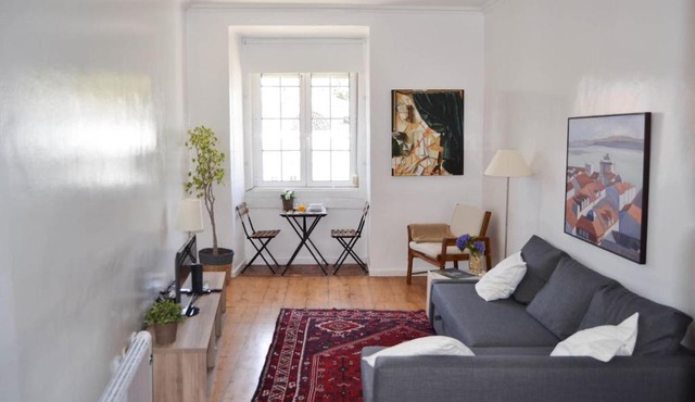 Family Apartment by the River