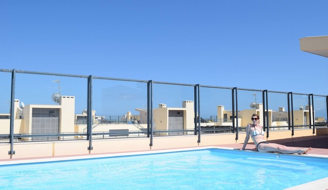 Five* Apartment with Beautiful Sea Views from the Balcony