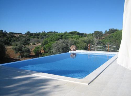 GARBE - Private Villa,Total Privacy, Infinity Swimming Pool, Close to Beaches in Lagoa