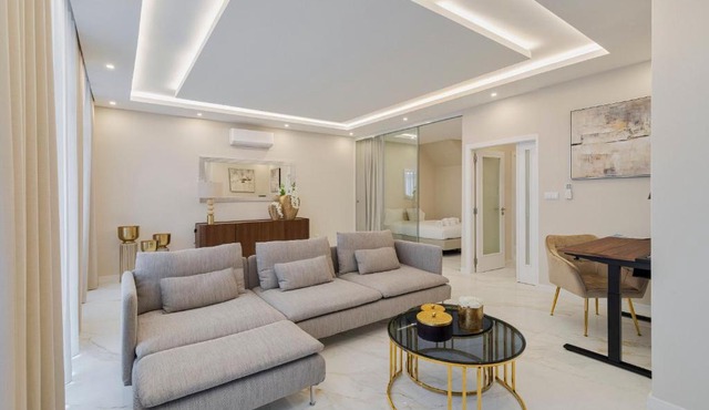 Garrett Elegance, By Home Match