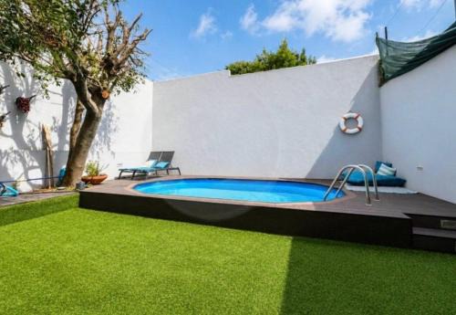 Glamours beach house