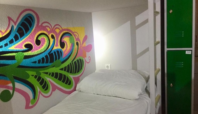 Golden Tram 242 Suites & Hostel in Lisboa