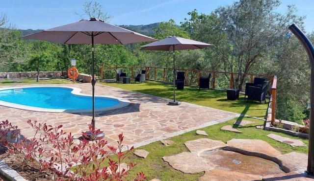 Green Paradise Glamping, Bungalow for 2 people with terrace in Covas
