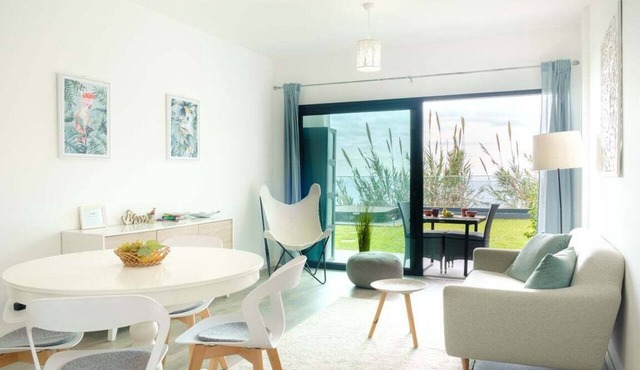 GuestReady - Cliff residence with sea views in Santa Cruz