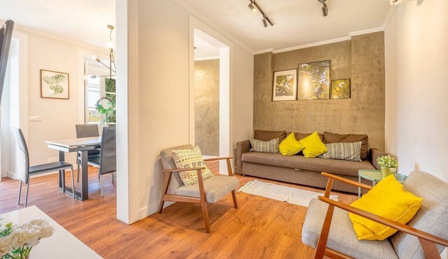 GuestReady - Lemon House with Private Garden in Lisbon